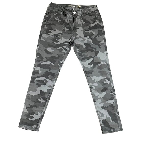 Seven7 Utility Camouflage Denim Mid Rise Slim Straight Jeans in a Floral Camo 8 - Picture 1 of 15